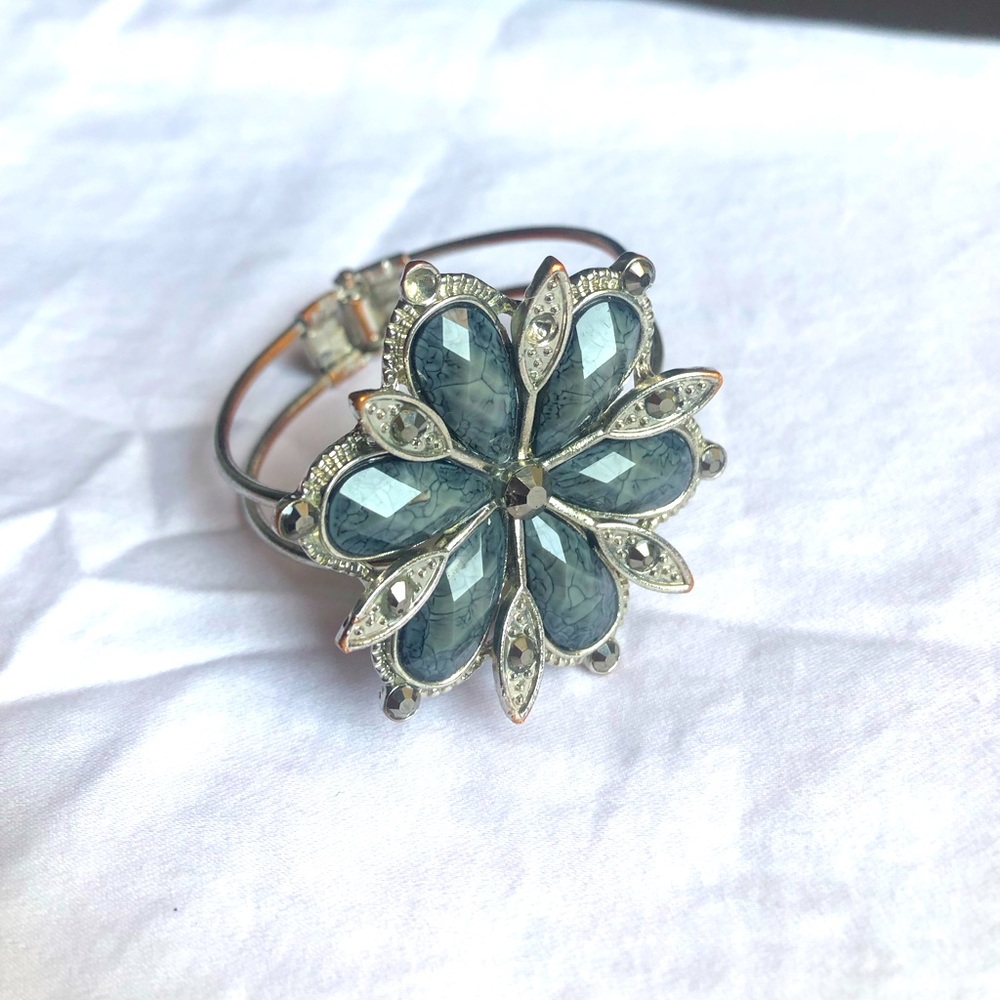 Silver Floral Bracelet - Picture 2 of 2